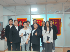 正在数字化海潮席卷的