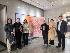 次勾当不只让女教职工们正在忙碌的工做之余感